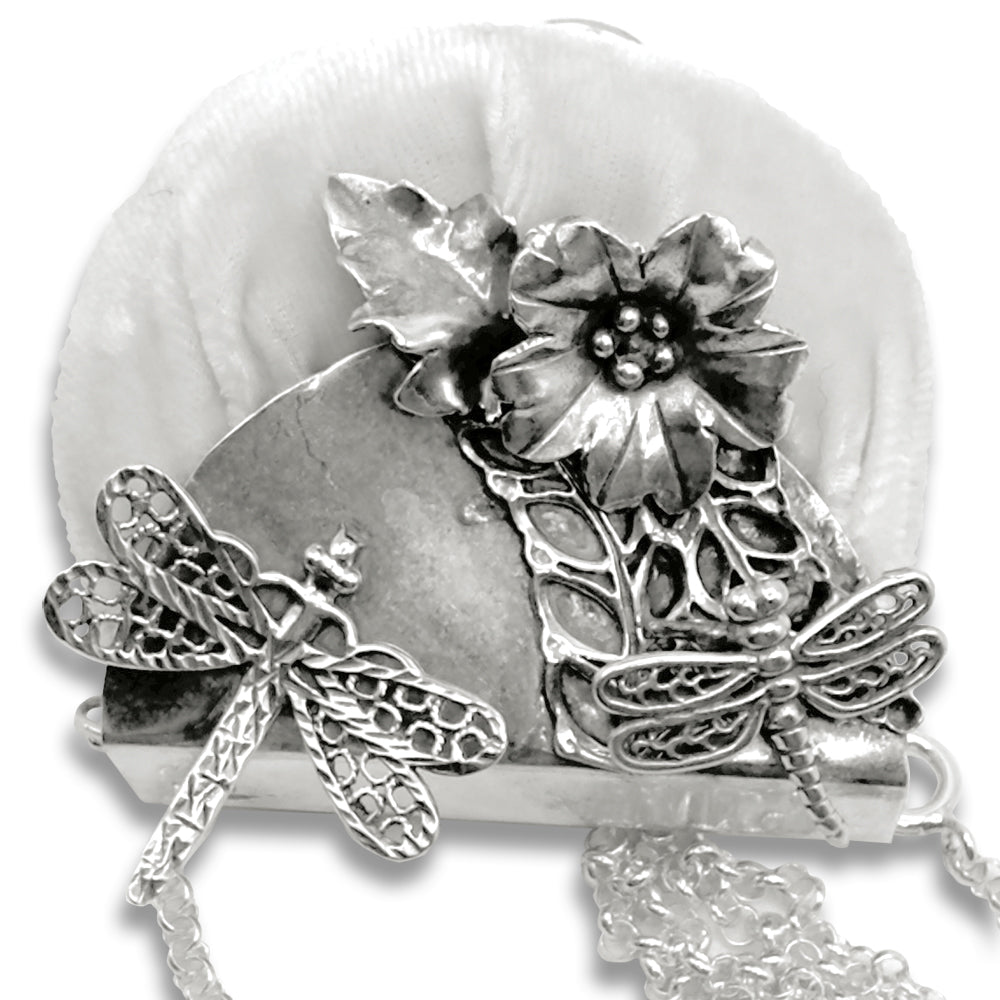 2 Dragonflies & a Flower Pincushion Purse Frame