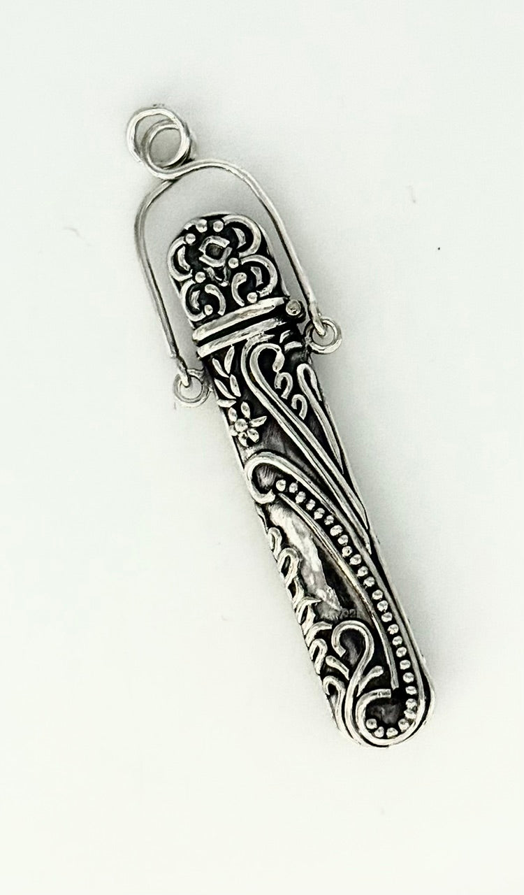 Wishbone Needle Keeper