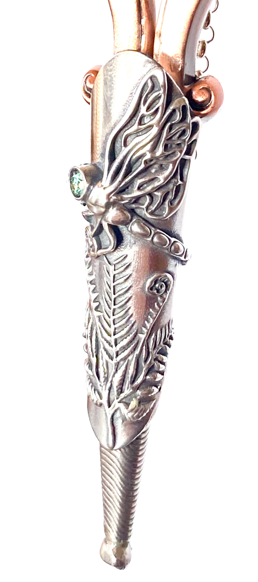 Dragonfly Sheath and Chain with big Gem featuring intricate design and gemstone, ideal for sewing tools and accessories.