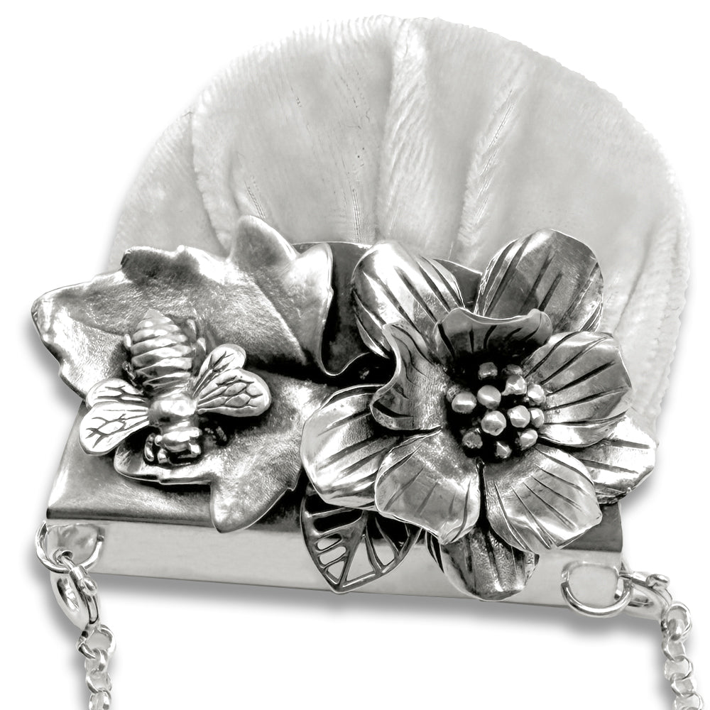 Flower Big Leaf Bee Pincushion Purse Frame