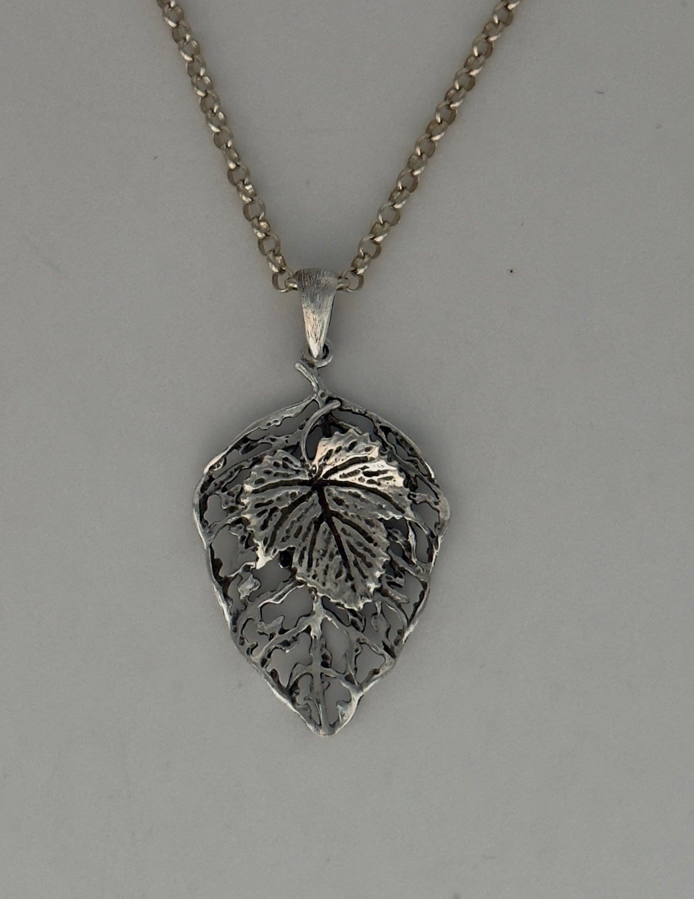 Leaf Chatelaine