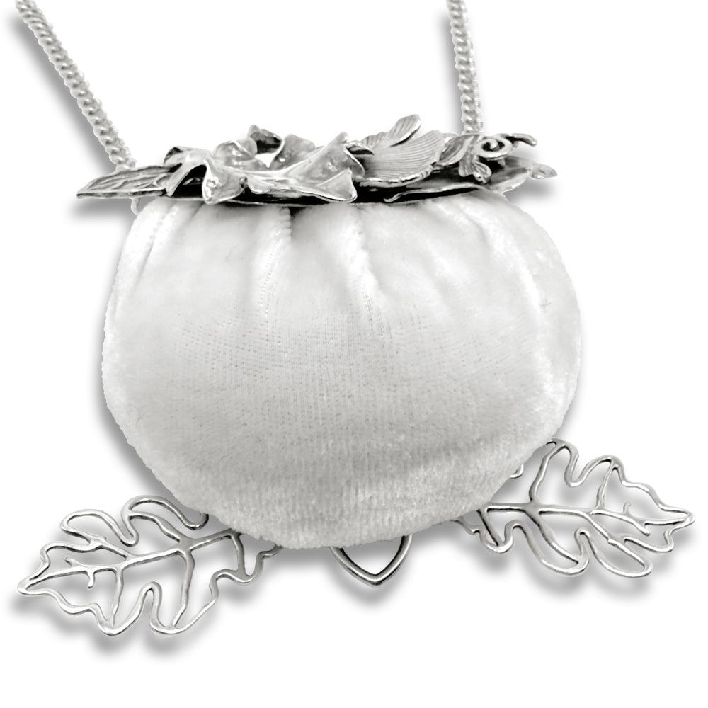Lotsa Leaves Pincushion Purse Frame